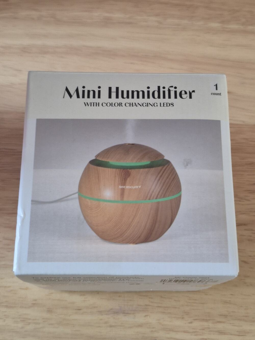 Mini Humidifier With Color Changing Led Lights With USB C Power Cable Small S33
